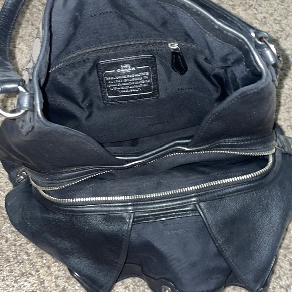 Coach purse - Picture 2 of 2